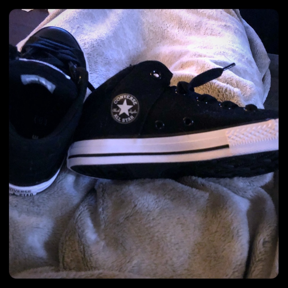 Boys converse! NWOT! 💜